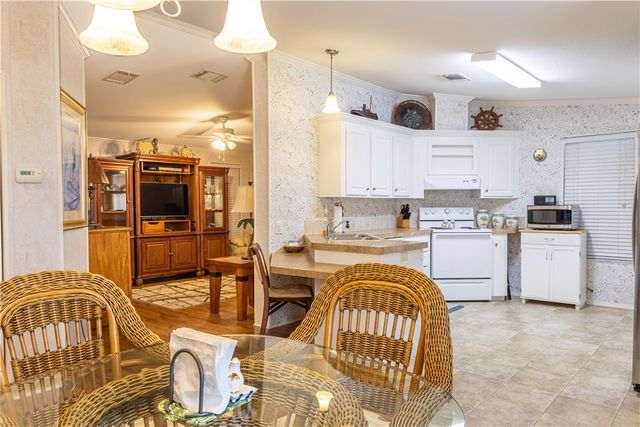 6171 98th Road, Sebastian, FL 32958