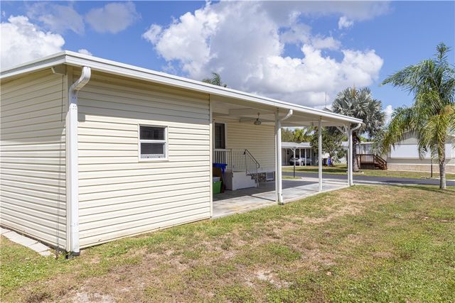 6171 98th Road, Sebastian, FL 32958