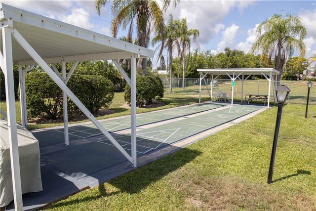 6171 98th Road, Sebastian, FL 32958