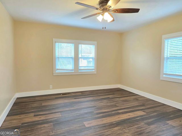 75 Mathis Lake Road, Thomaston, GA 30286