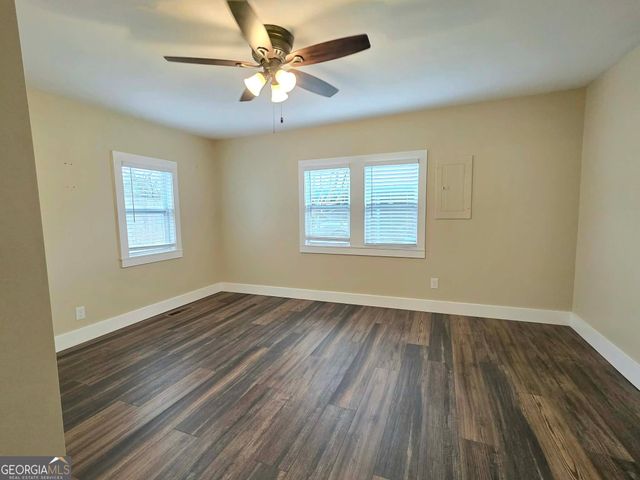 75 Mathis Lake Road, Thomaston, GA 30286