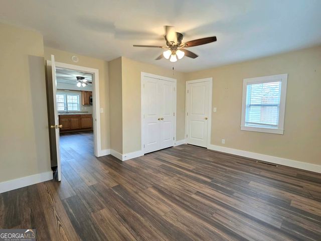 75 Mathis Lake Road, Thomaston, GA 30286