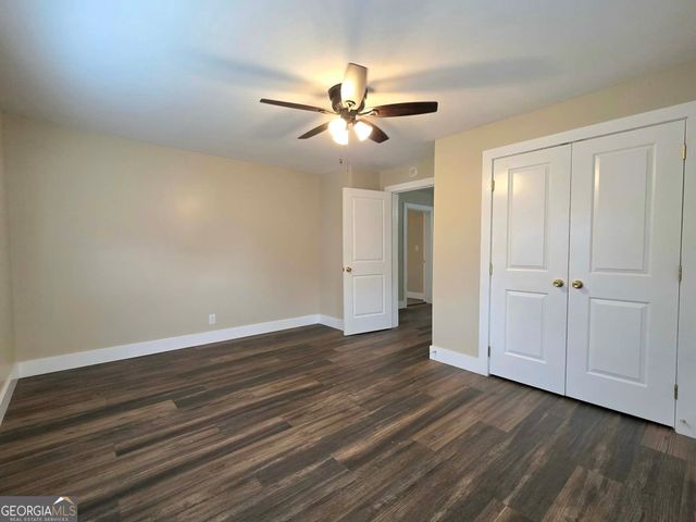 75 Mathis Lake Road, Thomaston, GA 30286