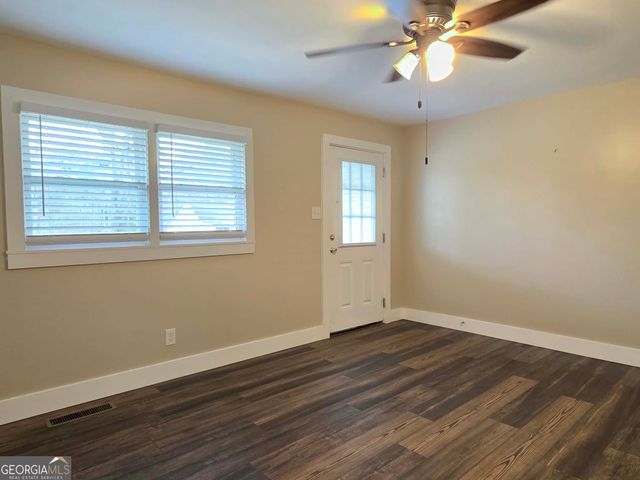 75 Mathis Lake Road, Thomaston, GA 30286