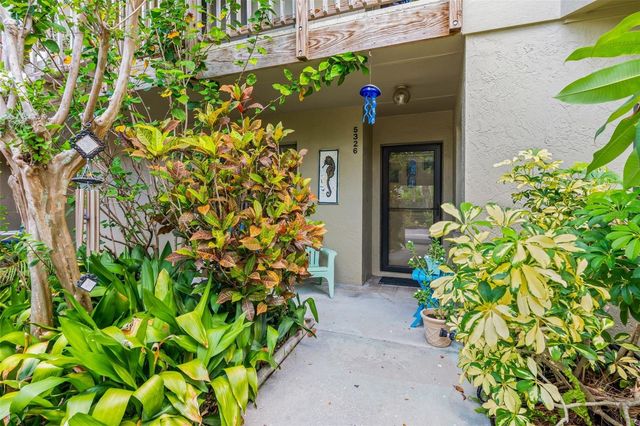 5326 LAKE ARROWHEAD TRAIL 7, Sarasota, FL 34231