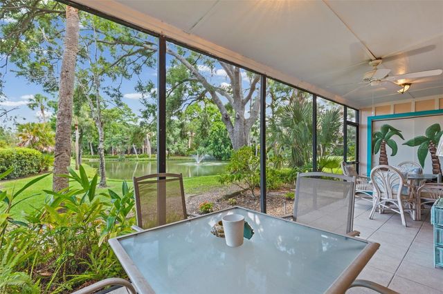 5326 LAKE ARROWHEAD TRAIL 7, Sarasota, FL 34231