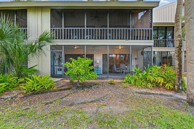 5326 LAKE ARROWHEAD TRAIL 7, Sarasota, FL 34231