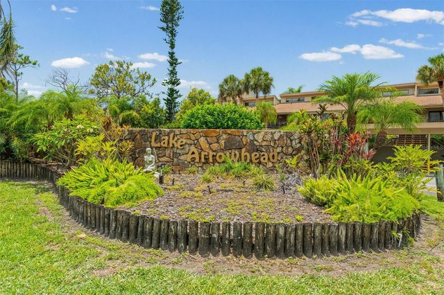5326 LAKE ARROWHEAD TRAIL 7, Sarasota, FL 34231