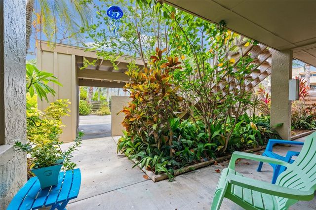 5326 LAKE ARROWHEAD TRAIL 7, Sarasota, FL 34231
