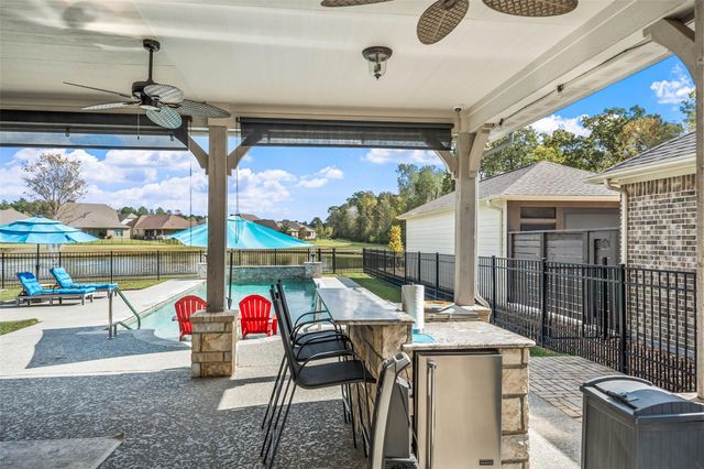 5634 Fountain Villas Way, Conroe, TX 77304