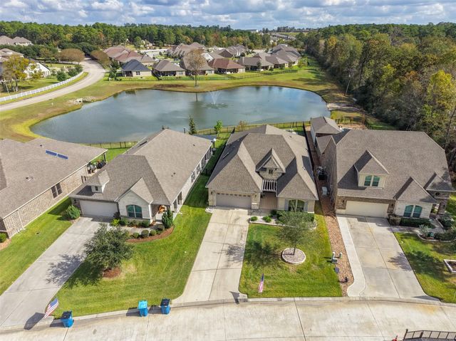 5634 Fountain Villas Way, Conroe, TX 77304