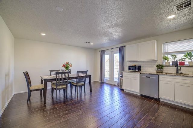 133 SW 14th Street, Moore, OK 73160