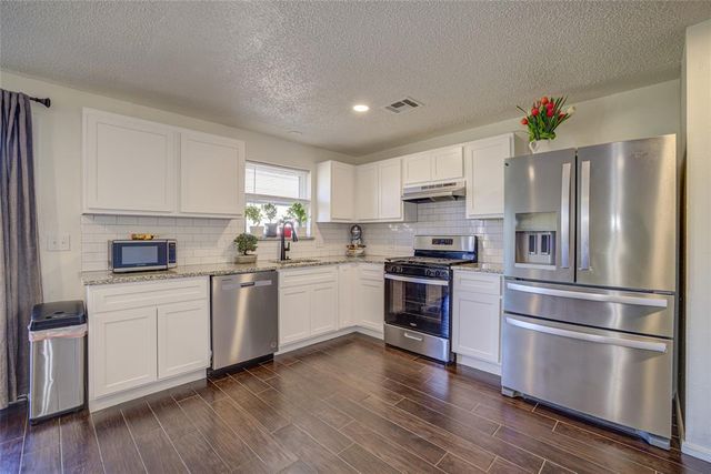 133 SW 14th Street, Moore, OK 73160