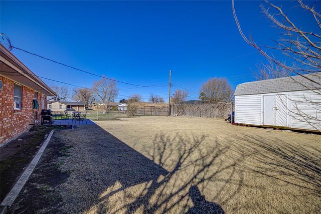 133 SW 14th Street, Moore, OK 73160