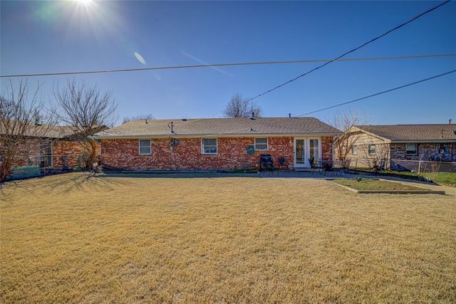 133 SW 14th Street, Moore, OK 73160