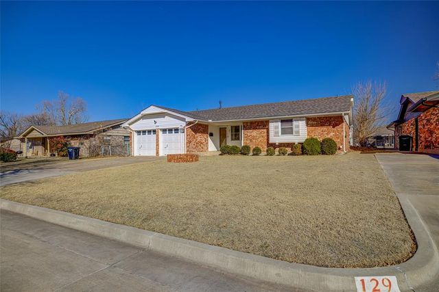 133 SW 14th Street, Moore, OK 73160