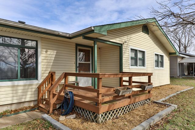 8249 W Spruce Lane, Springfield, MO 65802