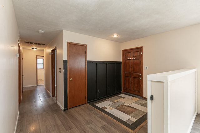 8249 W Spruce Lane, Springfield, MO 65802