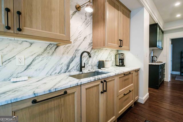 17 Price Street, Savannah, GA 31401