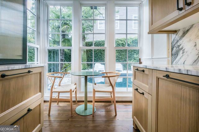 17 Price Street, Savannah, GA 31401