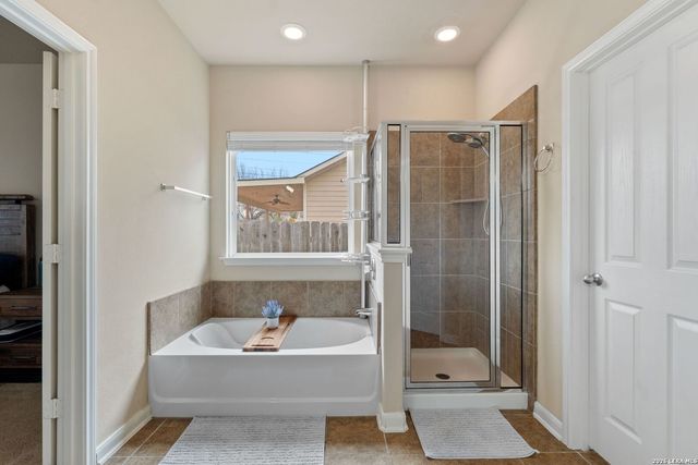 9002 Summit Lake, San Antonio, TX 78245