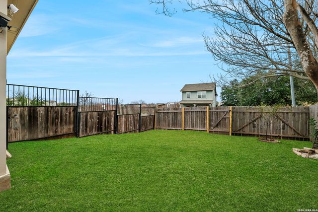 9002 Summit Lake, San Antonio, TX 78245