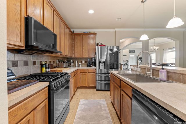 9002 Summit Lake, San Antonio, TX 78245