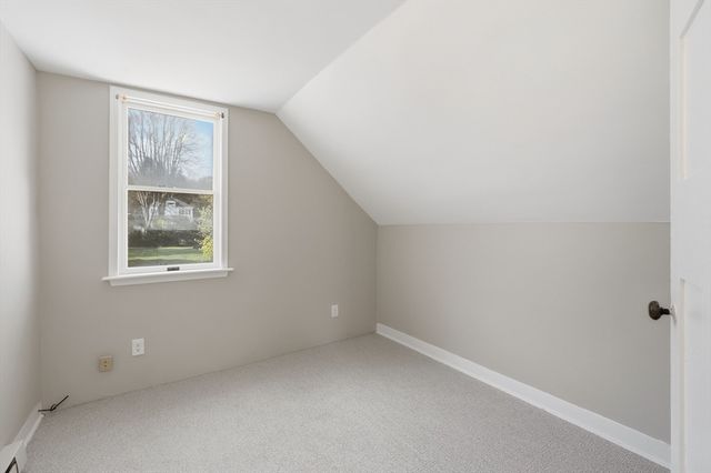 28 W Prescott St, Westford, MA 01886