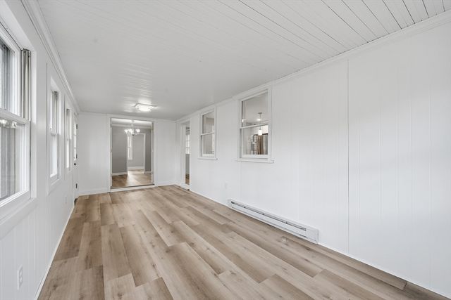 28 W Prescott St, Westford, MA 01886