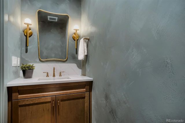 3316 N Vine Street, Denver, CO 80205