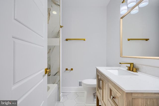 3825 FOSTER AVE, Baltimore, MD 21224