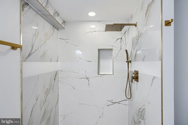 3825 FOSTER AVE, Baltimore, MD 21224