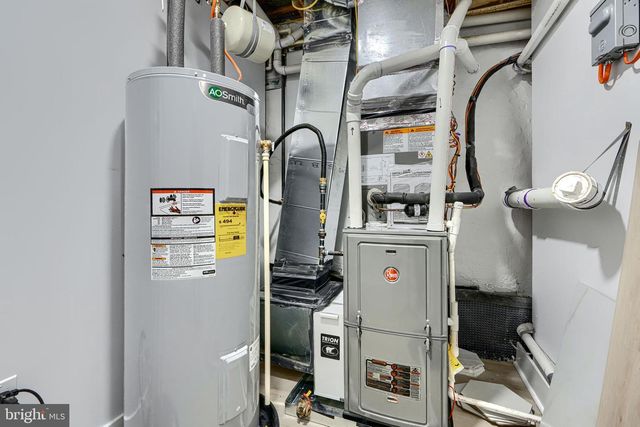 3825 FOSTER AVE, Baltimore, MD 21224