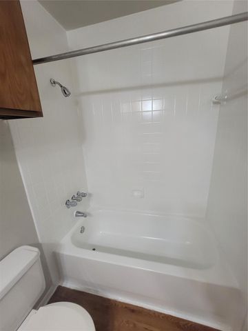 7250 W Greens Road 414, Houston, TX 77064