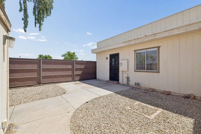 6701 S JENTILLY Lane, Tempe, AZ 85283