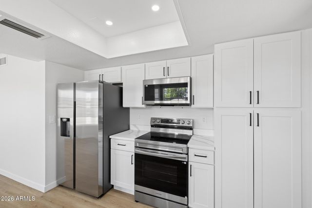 6701 S JENTILLY Lane, Tempe, AZ 85283