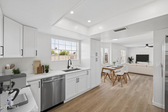 6701 S JENTILLY Lane, Tempe, AZ 85283