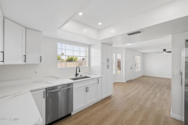 6701 S JENTILLY Lane, Tempe, AZ 85283