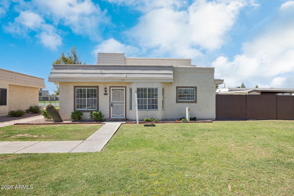6701 S JENTILLY Lane, Tempe, AZ 85283