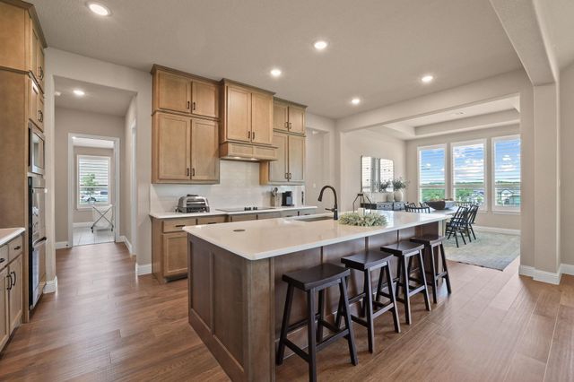 180 Waterview Drive, Gunter, TX 75058