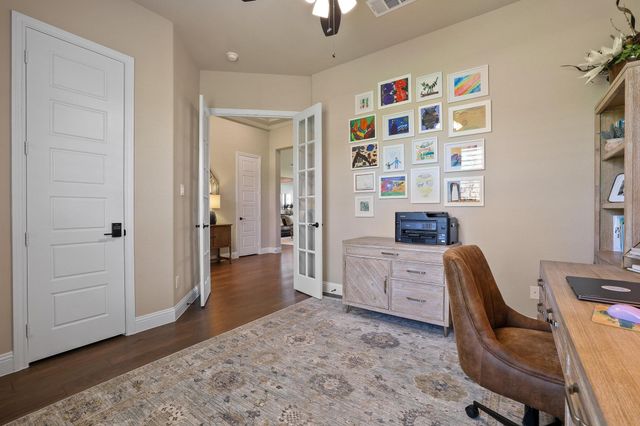 180 Waterview Drive, Gunter, TX 75058