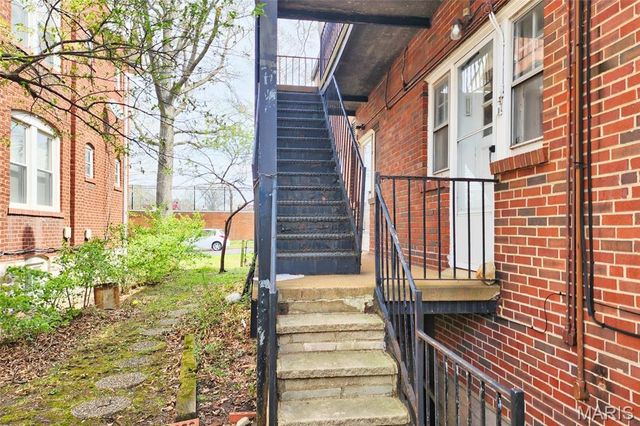 6601 Alamo Avenue 1st Floor A, Clayton, MO 63105