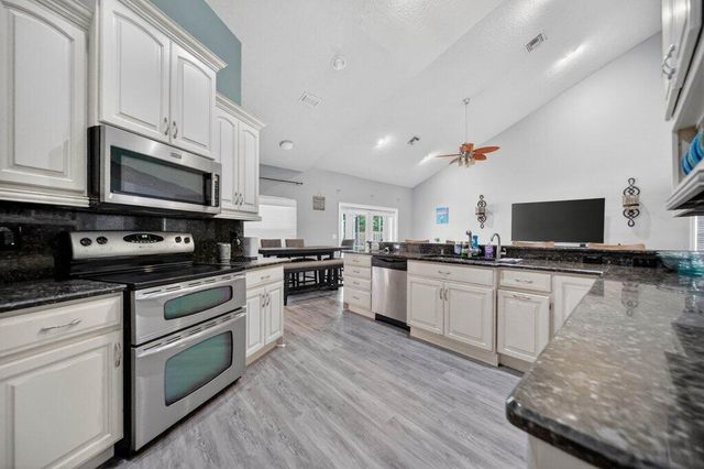 3730 SW Woodbriar Lane, Palm City, FL 34990