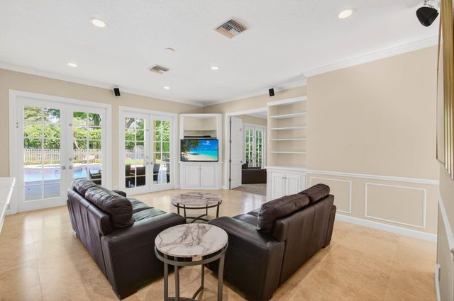 6167 NW 23rd Way, Boca Raton, FL 33496