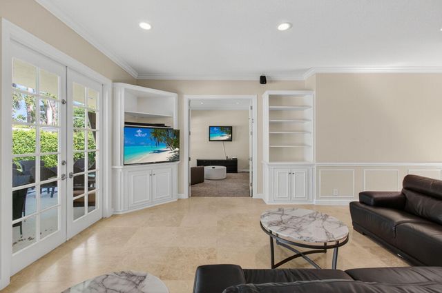 6167 NW 23rd Way, Boca Raton, FL 33496