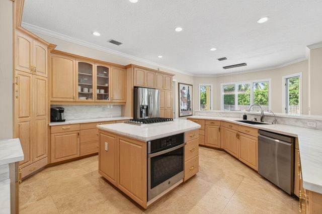 6167 NW 23rd Way, Boca Raton, FL 33496