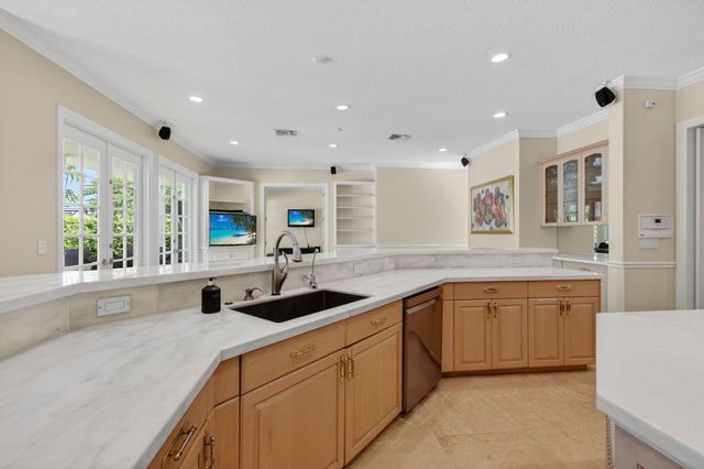 6167 NW 23rd Way, Boca Raton, FL 33496