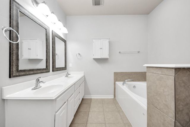 1251 Glenwood Canyon Lane, Houston, TX 77077