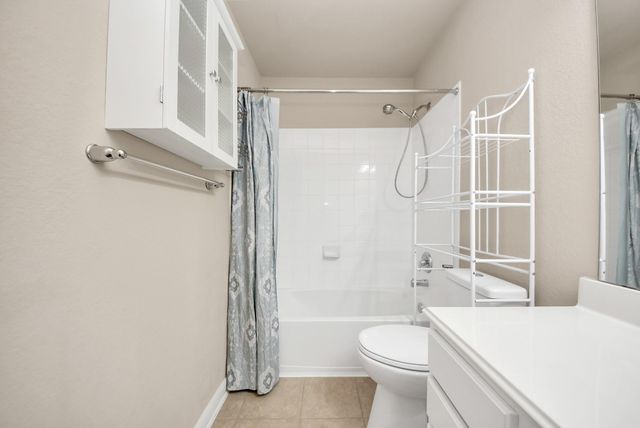 1251 Glenwood Canyon Lane, Houston, TX 77077