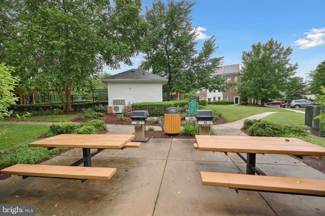 22722 BEACON CREST TER, Brambleton, VA 20148